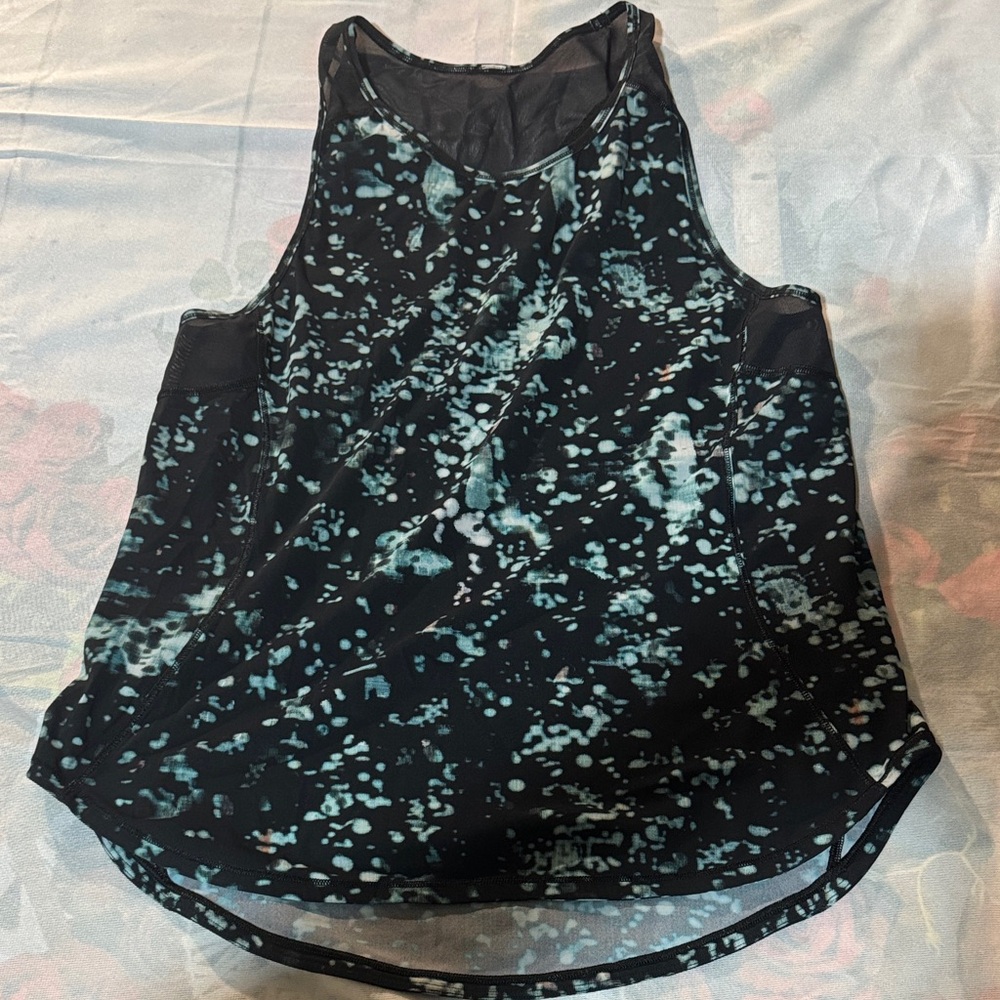 Lululemon Athletica Black and Blue Patterned Tank Top